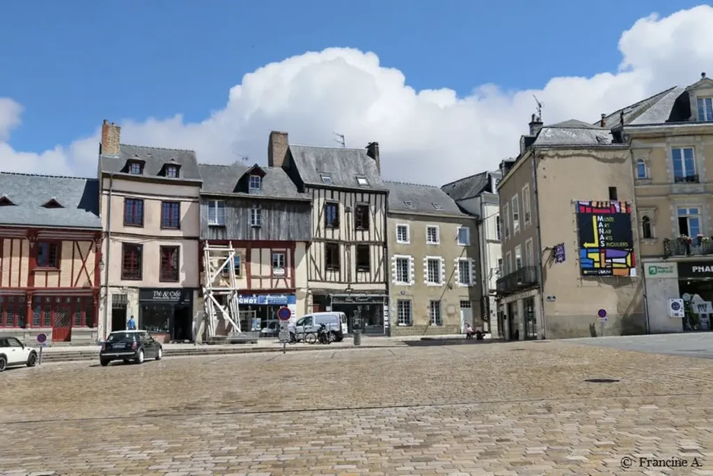 place de la tremoille laval